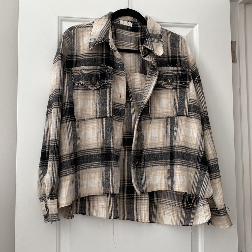 Frayed plaid shacket